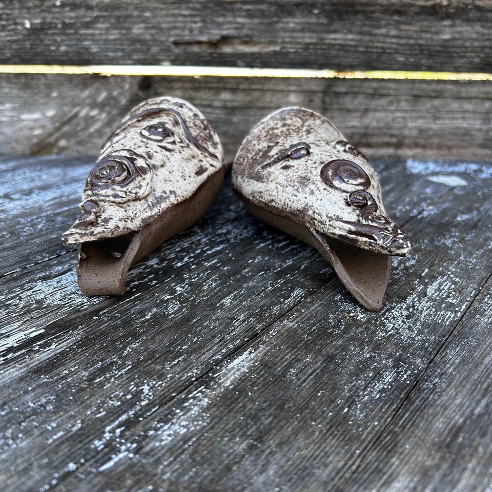 Gulpies plant waterer - Cocoa Creme