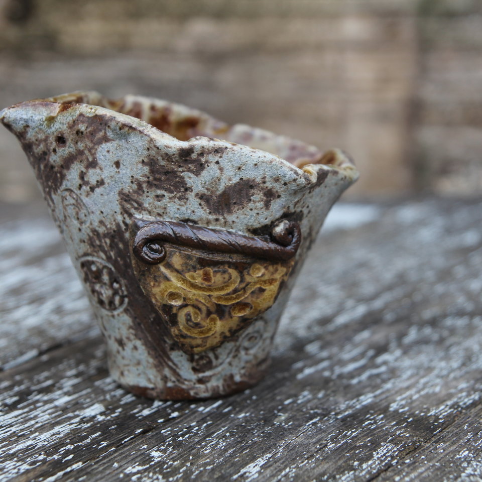 Bird Pot -  Blue Skyline