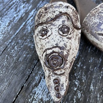 Gulpies plant waterer - Cocoa Creme